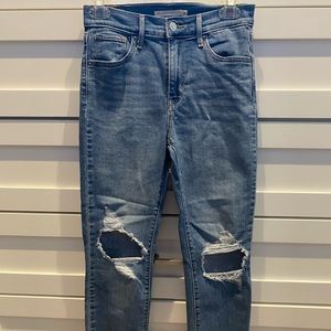 Levi’s 724 High Rise Straight Crop, size 26